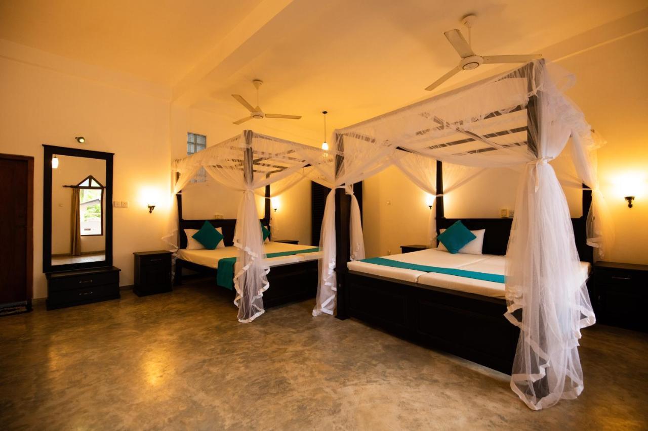 International Beach Hotel & Restaurant Hikkaduwa Ngoại thất bức ảnh