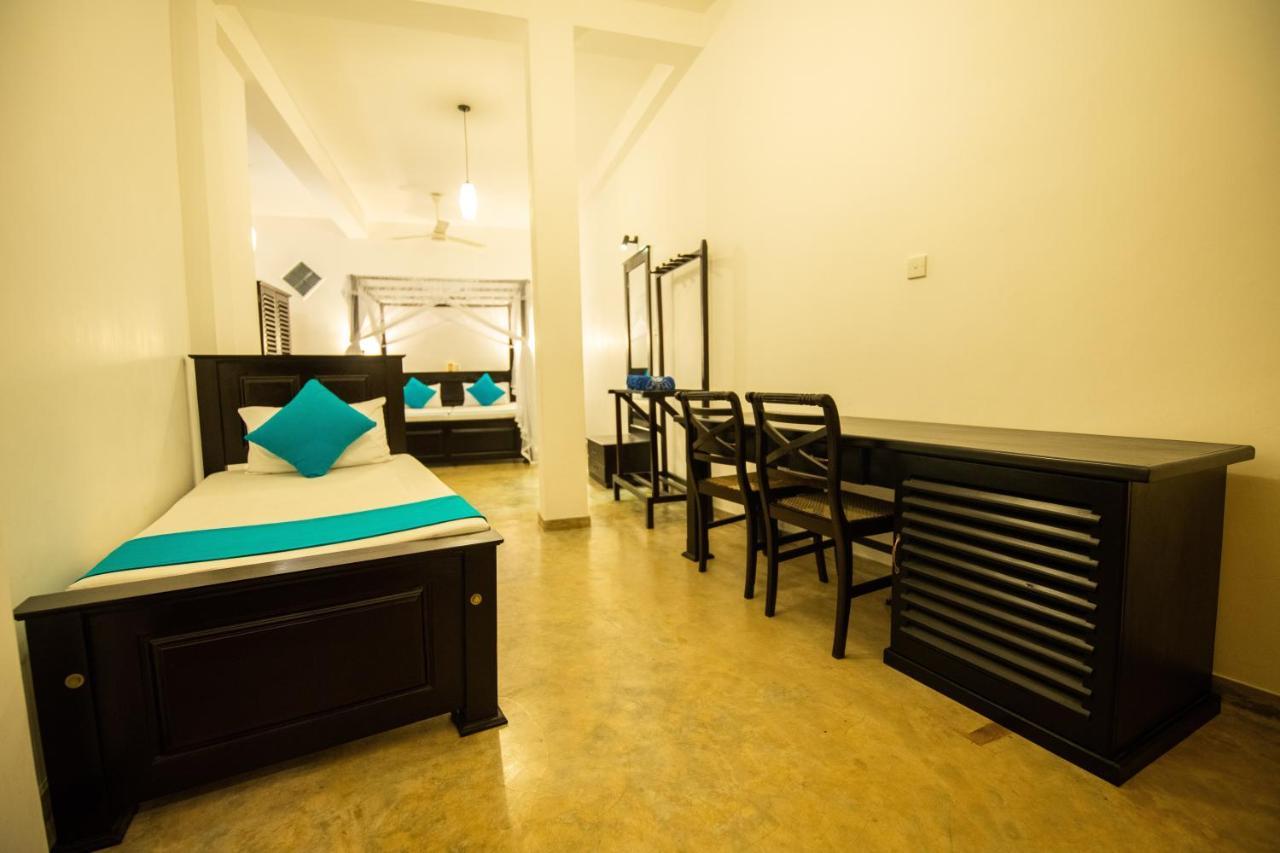 International Beach Hotel & Restaurant Hikkaduwa Ngoại thất bức ảnh