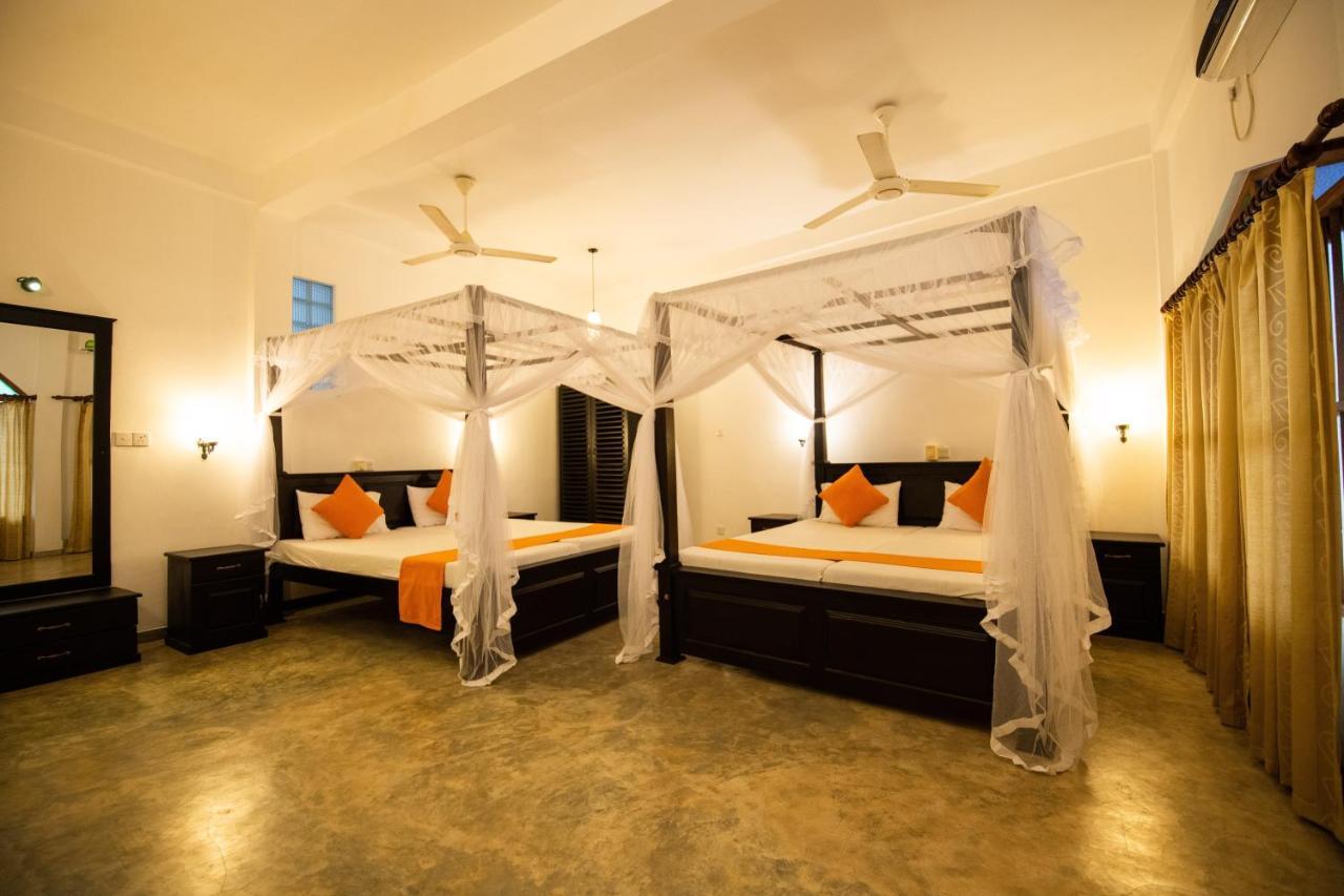 International Beach Hotel & Restaurant Hikkaduwa Ngoại thất bức ảnh