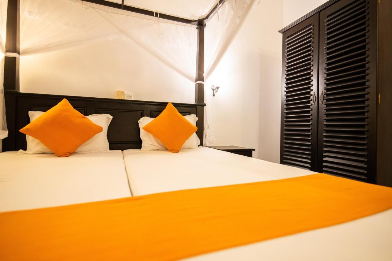 International Beach Hotel & Restaurant Hikkaduwa Ngoại thất bức ảnh
