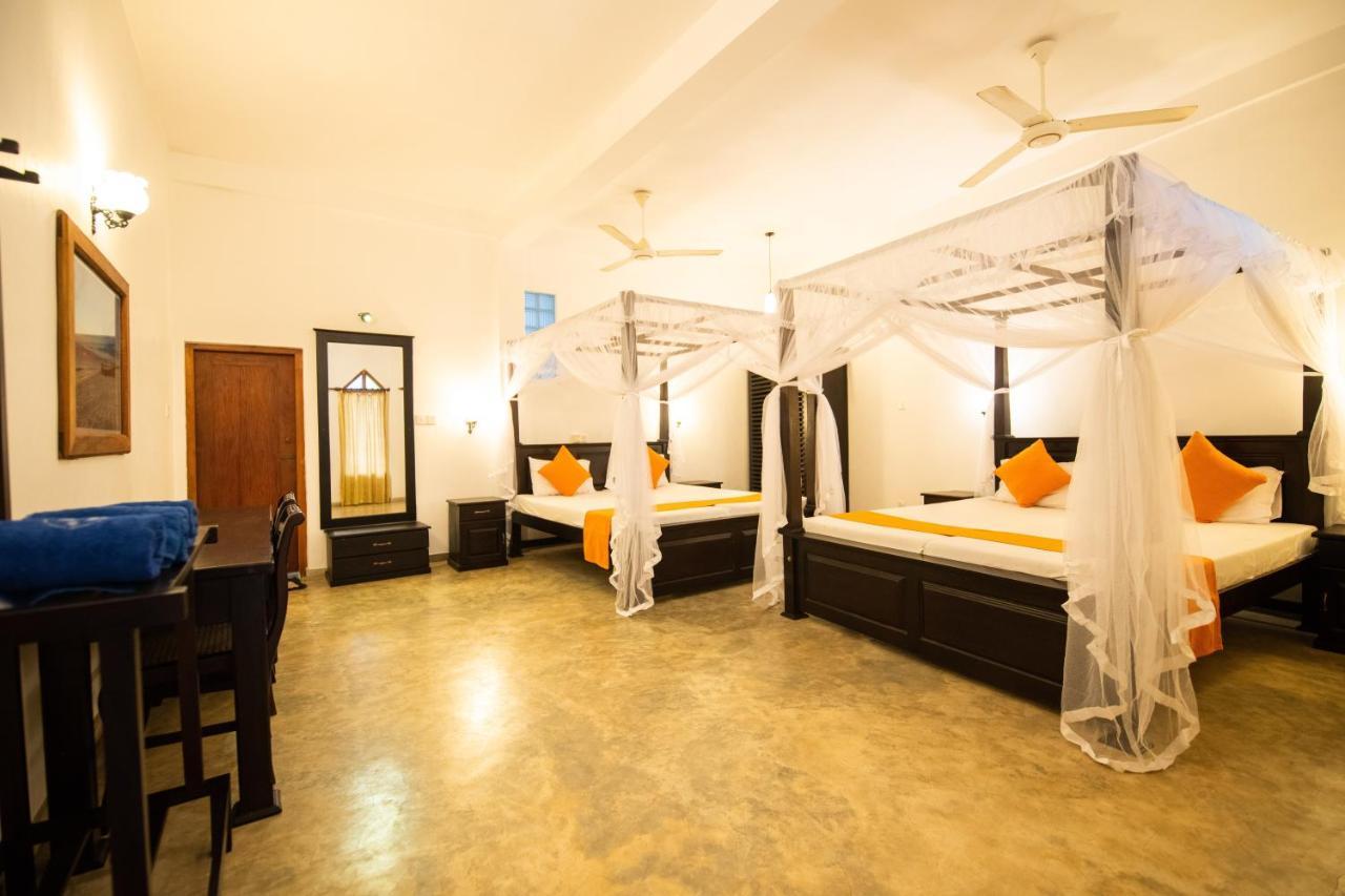 International Beach Hotel & Restaurant Hikkaduwa Ngoại thất bức ảnh