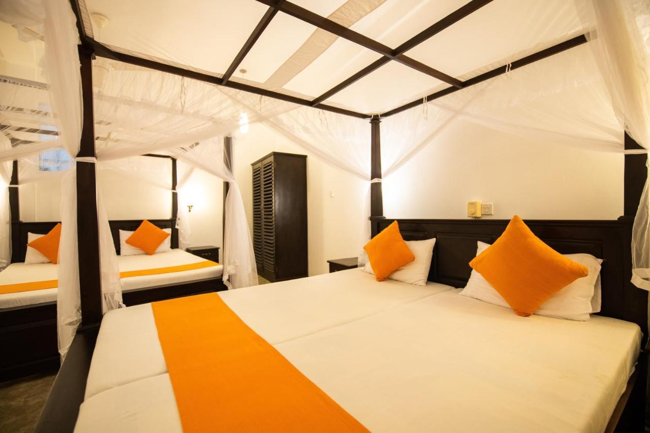 International Beach Hotel & Restaurant Hikkaduwa Ngoại thất bức ảnh