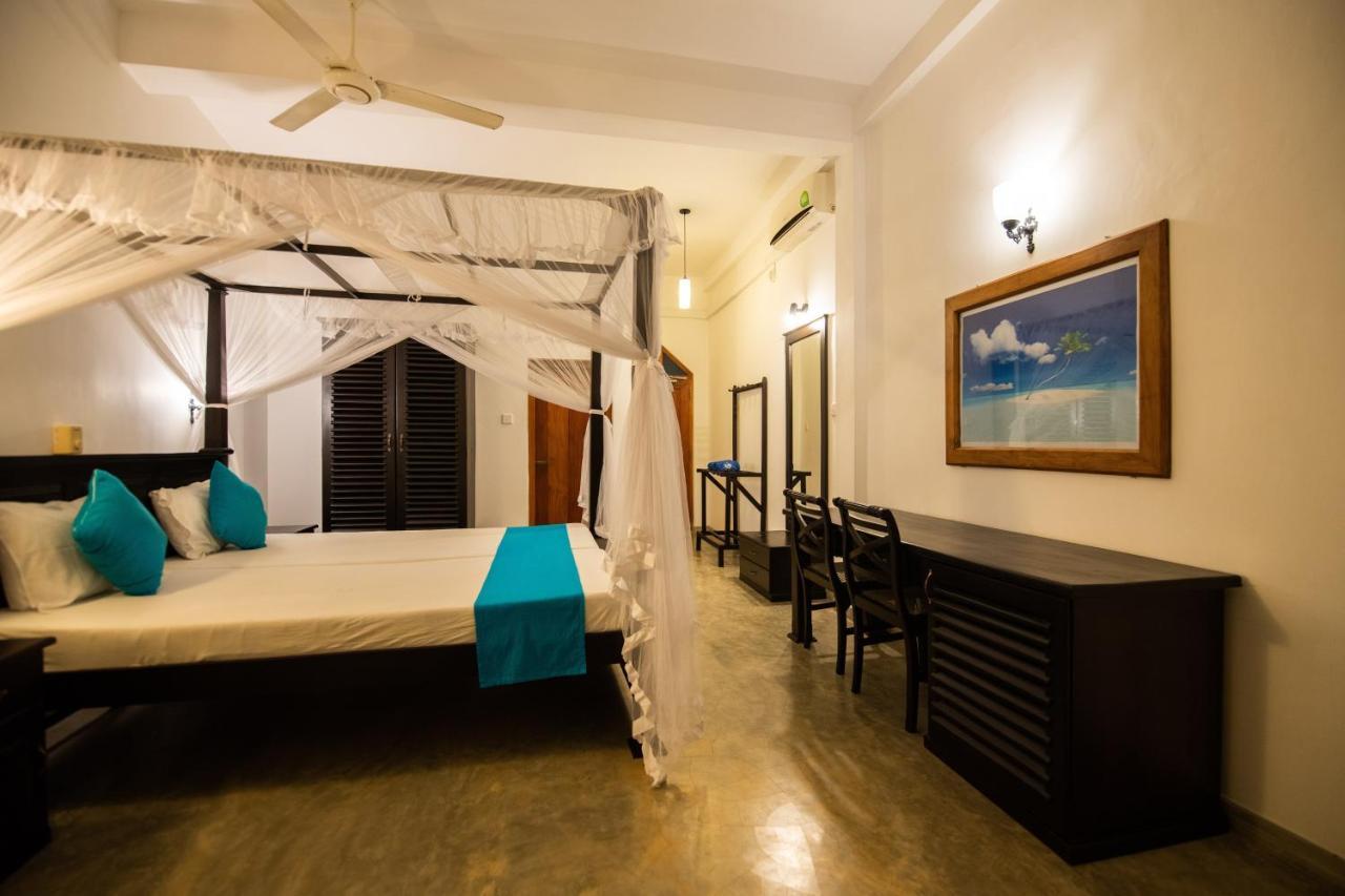 International Beach Hotel & Restaurant Hikkaduwa Ngoại thất bức ảnh