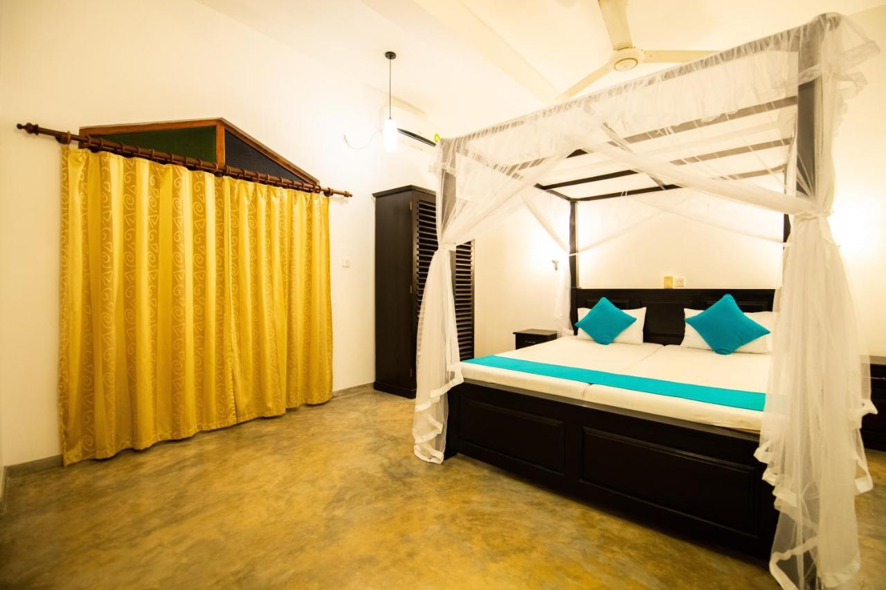 International Beach Hotel & Restaurant Hikkaduwa Ngoại thất bức ảnh