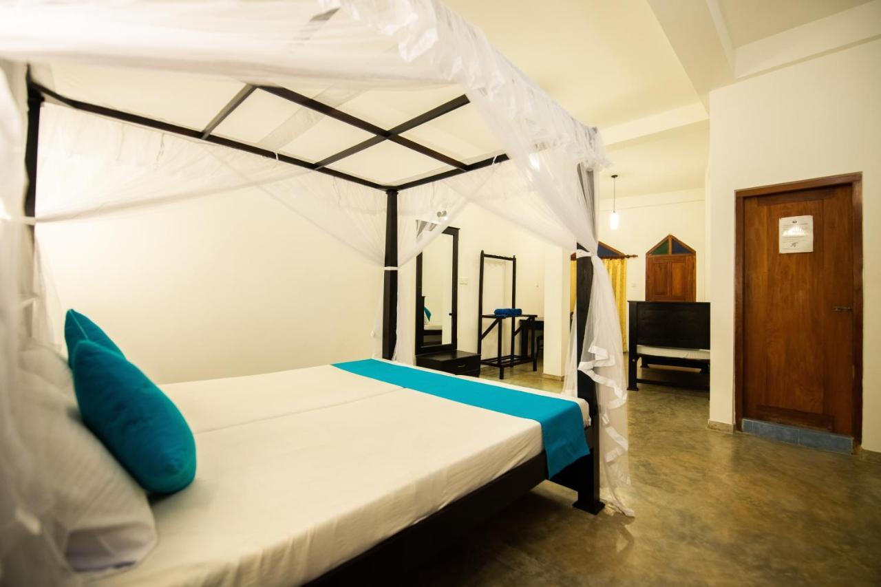 International Beach Hotel & Restaurant Hikkaduwa Ngoại thất bức ảnh