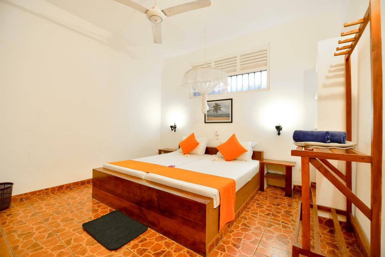 International Beach Hotel & Restaurant Hikkaduwa Ngoại thất bức ảnh