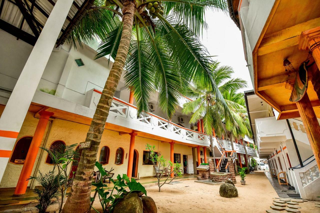 International Beach Hotel & Restaurant Hikkaduwa Ngoại thất bức ảnh