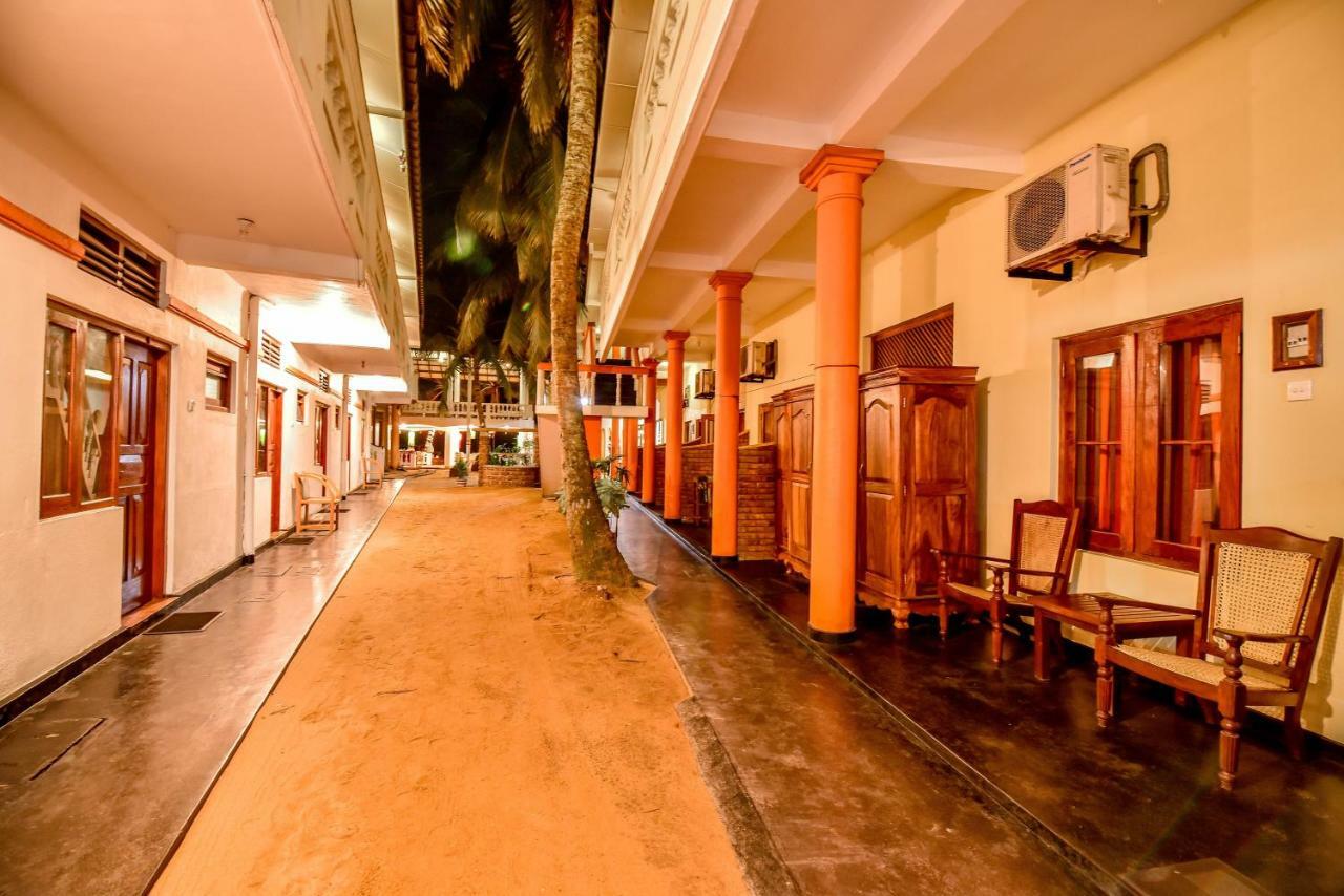International Beach Hotel & Restaurant Hikkaduwa Ngoại thất bức ảnh