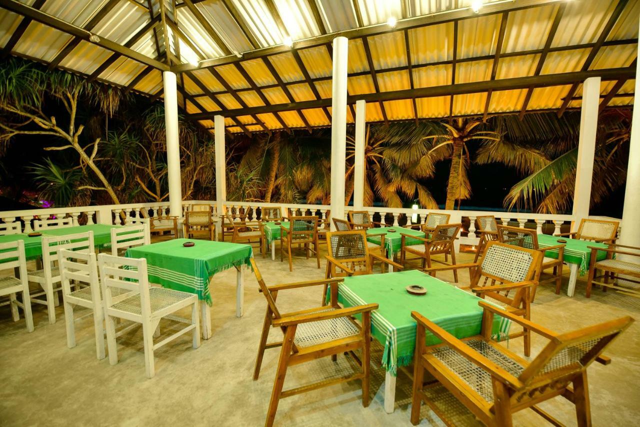 International Beach Hotel & Restaurant Hikkaduwa Ngoại thất bức ảnh