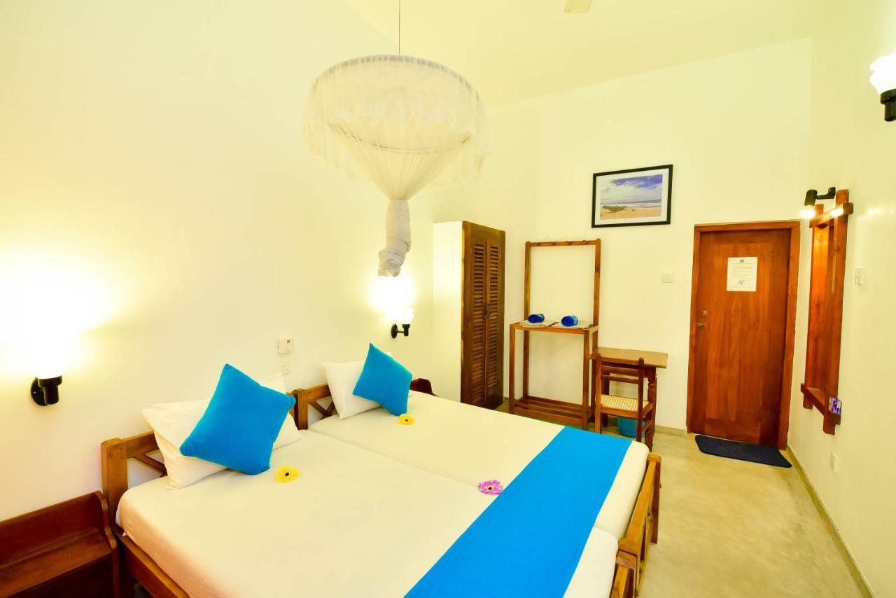 International Beach Hotel & Restaurant Hikkaduwa Ngoại thất bức ảnh
